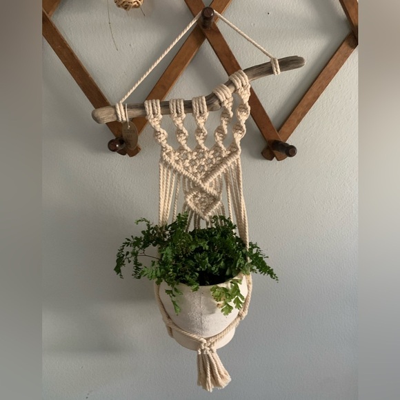 Handcrafted Driftwood Macrame Wall Hanging by Clover Rey NWT - Picture 1 of 9